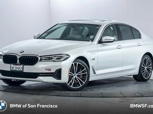 Used 2023 BMW 530e w/ Executive Package image 1