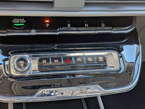 Used 2023 Lincoln Corsair Standard w/ Equipment Group 101A image 26