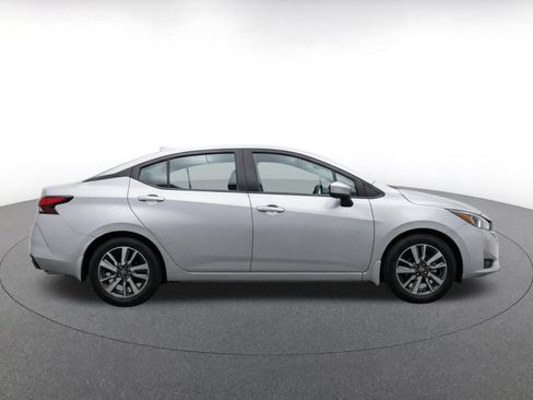 Used 2025 Nissan Versa SV FWD image 14