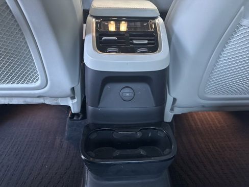 Used 2024 Volvo XC90 T8 Plus w/ Protection Package Premier image 11