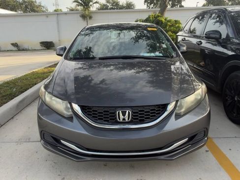 Used 2013 Honda Civic LX image 3