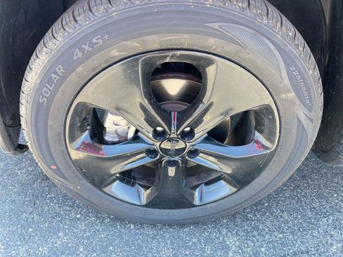 Used 2019 Jeep Compass Altitude image 25