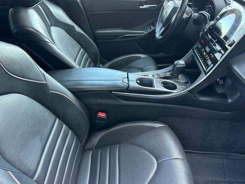 Used 2019 Toyota Avalon XSE w/ Carpet Mat Package image 30