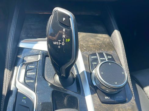 Used 2018 BMW M550i xDrive AWD/4WD image 31