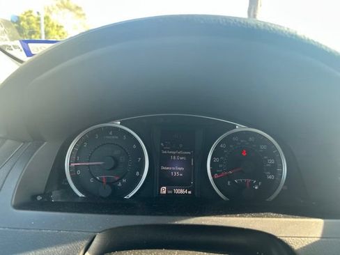 Used 2016 Toyota Camry SE FWD image 8