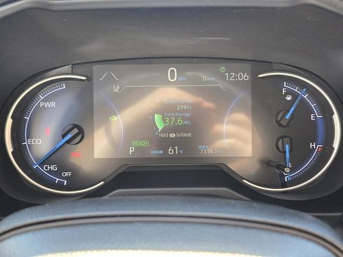 Used 2024 Toyota RAV4 XLE image 30