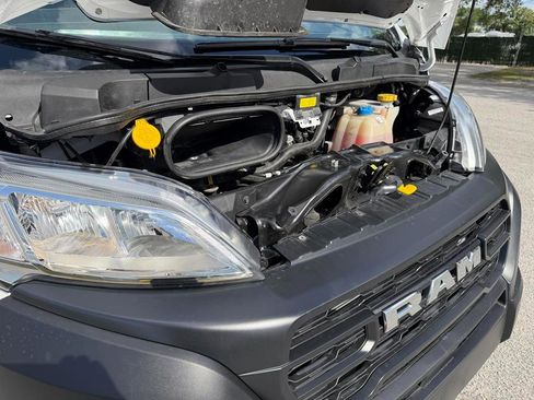 Used 2025 RAM ProMaster 2500 w/ Convenience Group image 23