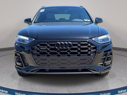 Used 2024 Audi Q5 2.0T Premium w/ Summer of Audi Package AWD/4WD image 3