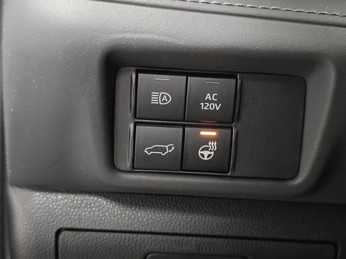 Used 2022 Toyota Highlander Limited image 10