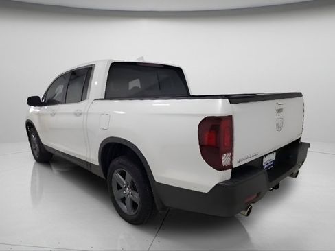 Certified 2023 Honda Ridgeline RTL image 5