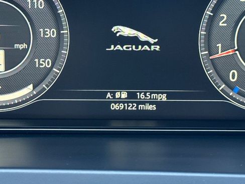 Used 2020 Jaguar E-PACE SE image 29