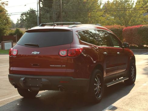 Used 2011 Chevrolet Traverse LTZ w/ LPO, 'HIT The Road' Package AWD/4WD image 7