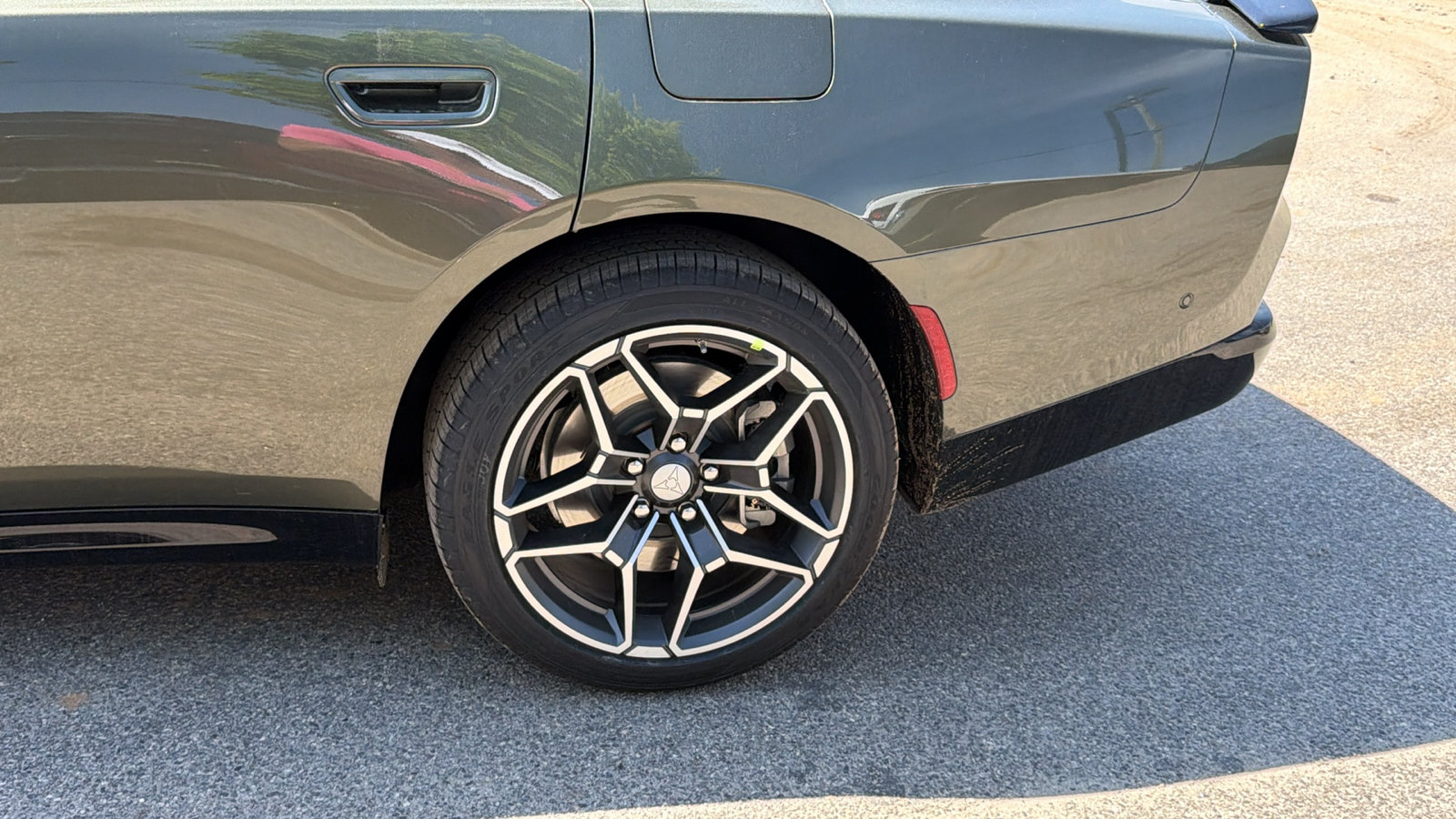 New 2026 Dodge Charger R/T w/ Performance Handling Group AWD/4WD image 12