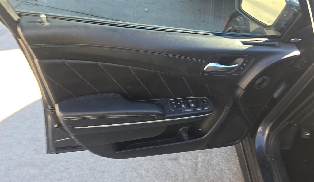 Used 2023 Dodge Charger Scat Pack w/ Plus Group RWD image 10