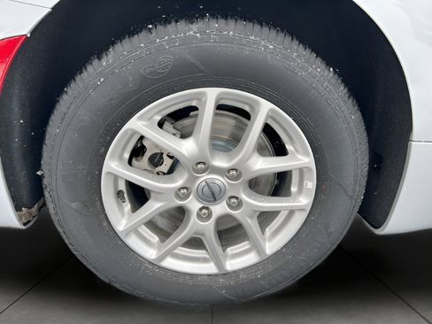 Used 2024 Chrysler Pacifica Touring-L image 66