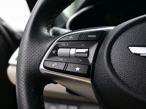 Certified 2023 Genesis G70 2.0T w/ Sport Prestige Package image 34