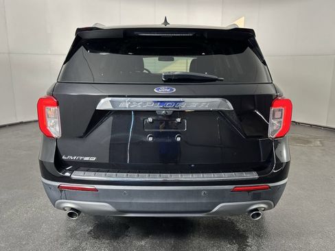 Used 2022 Ford Explorer Limited w/ Equipment Group 301A image 10