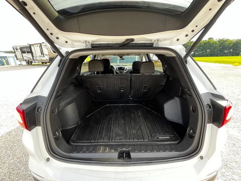 Used 2021 Chevrolet Equinox LT FWD image 23