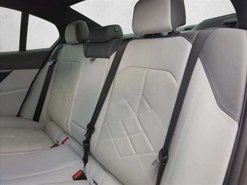Used 2026 BMW 540i xDrive w/ M Sport Package image 20