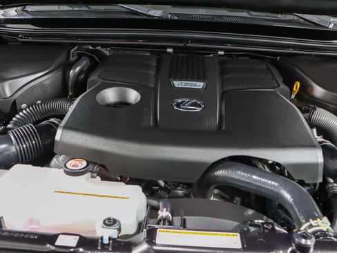 Used 2025 Lexus GX 550 w/ Accessory Package (Z1) image 36