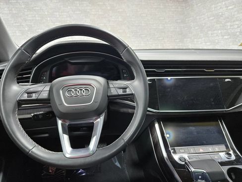 Used 2023 Audi Q8 Premium w/ Convenience Package AWD/4WD image 17