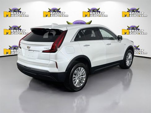 Used 2024 Cadillac XT4 Luxury image 5