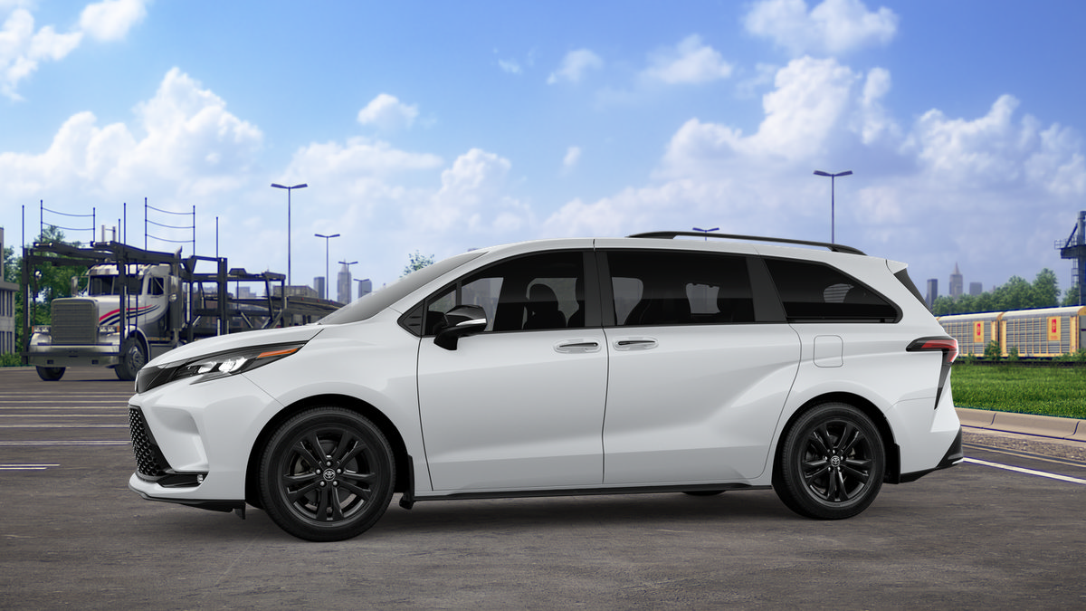 New 2026 Toyota Sienna XSE AWD/4WD image 3