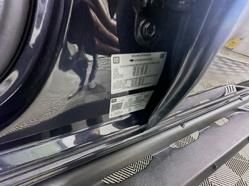 Used 2023 GMC Sierra 1500 AT4 w/ AT4 Premium Package image 12