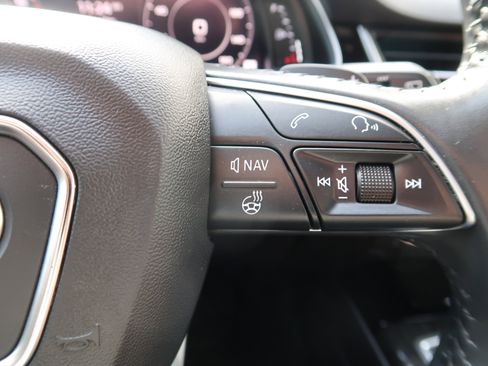 Used 2018 Audi Q7 3.0T Prestige image 30