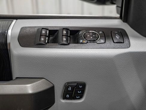 Used 2022 Ford F350 Limited image 46