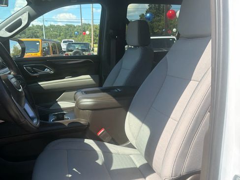 Used 2022 GMC Yukon SLE AWD/4WD image 15