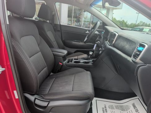 Used 2020 Kia Sportage LX FWD image 21