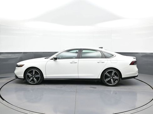 Certified 2023 Honda Accord Sport image 9