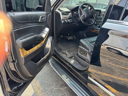 Used 2016 GMC Yukon Denali AWD/4WD image 36