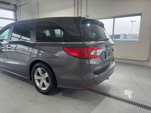 Used 2018 Honda Odyssey EX image 10