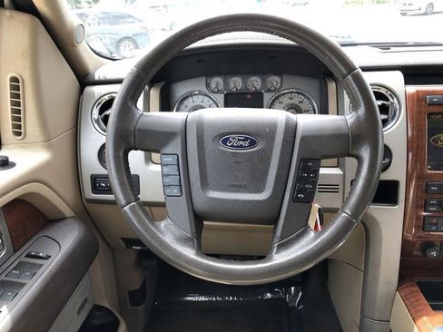 Used 2010 Ford F150 Lariat RWD image 19