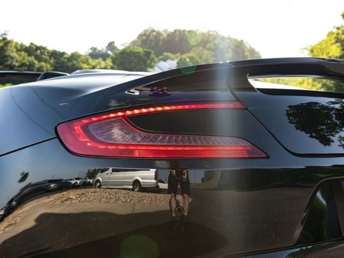 Used 2018 Aston Martin Vanquish S RWD image 48