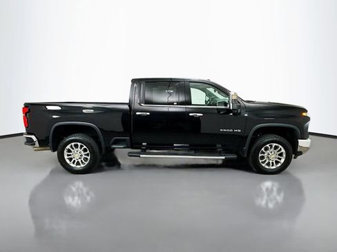 Used 2025 Chevrolet Silverado 3500 LTZ w/ LTZ Premium Package AWD/4WD image 11