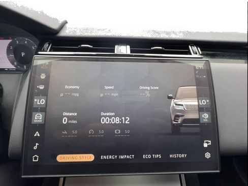 Used 2025 Land Rover Range Rover Velar S AWD/4WD image 50