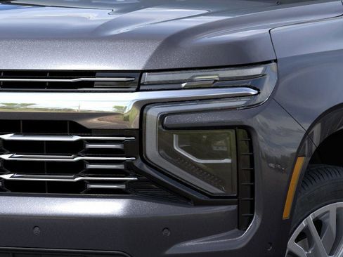 New 2026 Chevrolet Suburban Premier image 10