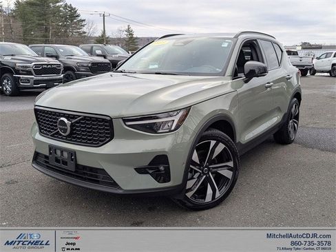 Used 2023 Volvo XC40 B5 Plus w/ Driver Assist Package image 1