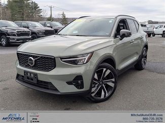 Used 2023 Volvo XC40 B5 Plus w/ Driver Assist Package video 1