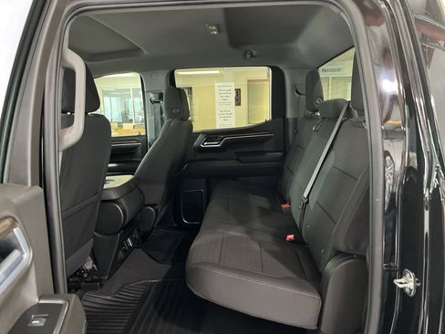 Used 2025 Chevrolet Silverado 1500 LT RWD image 13