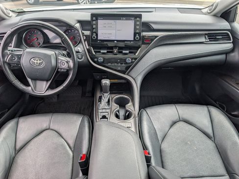 Used 2021 Toyota Camry XSE FWD image 4