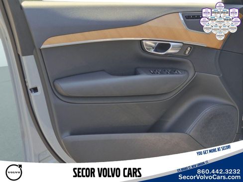 Certified 2025 Volvo XC90 T8 Plus w/ Protection Package Premier AWD/4WD image 11