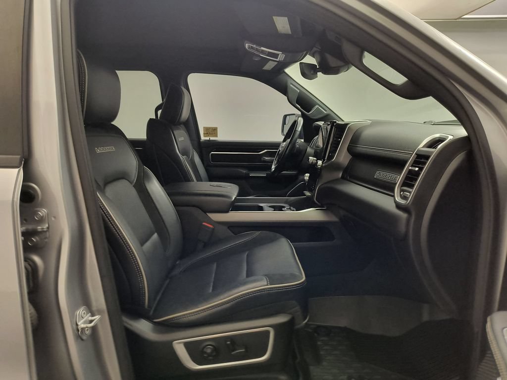 Used 2021 RAM 1500 Laramie w/ Sport Appearance Package AWD/4WD image 23