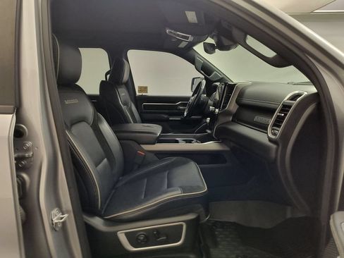Used 2021 RAM 1500 Laramie w/ Sport Appearance Package AWD/4WD image 23