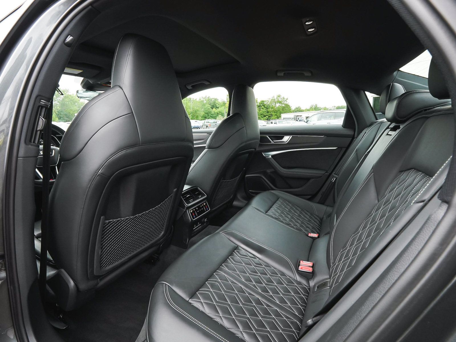 Used 2022 Audi S6 Premium Plus AWD/4WD image 36
