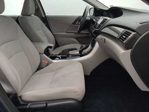 Used 2017 Honda Accord EX image 21