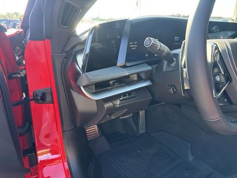 Used 2026 Chevrolet Corvette Z06 RWD image 12